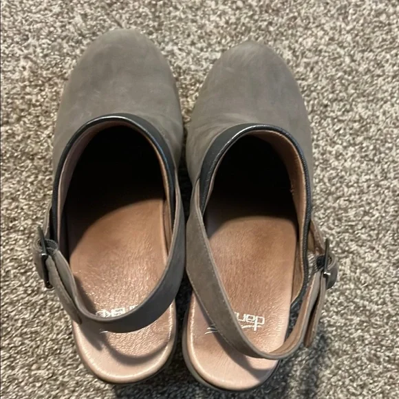 Dansko Gray/taupe Leather Women's Clogs 38 - Picture 7 of 9
